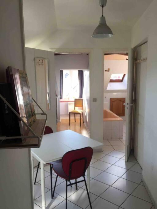 Logement Cosy Et Lumineux Auxerre Exterior foto